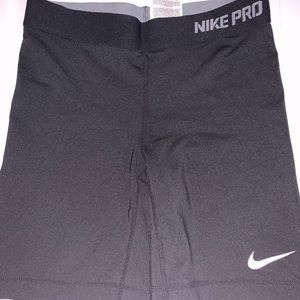 black nike pro biker shorts